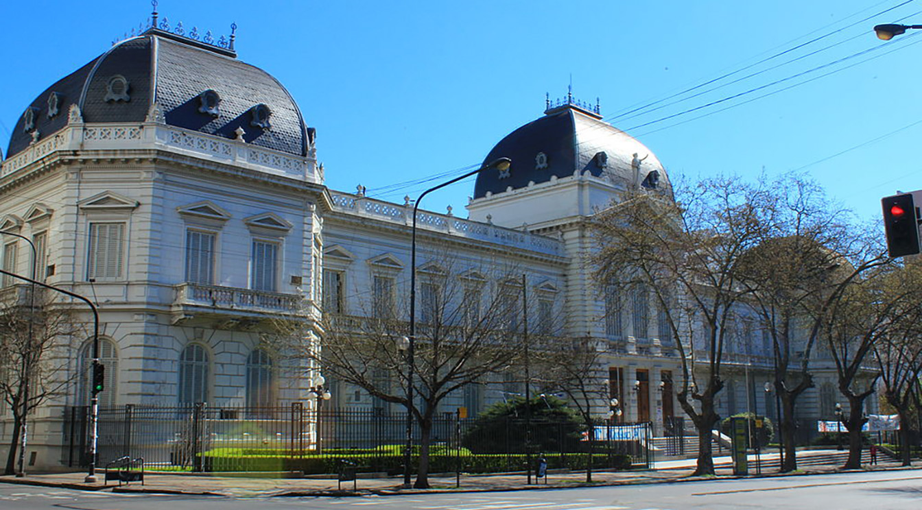 1024px-Palacio_de_Justicia_2.